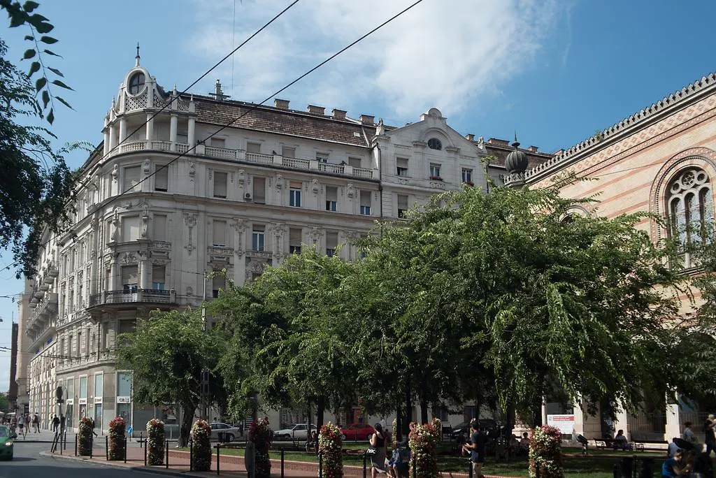 Apartment With Big Terrace Budapest Magyarország