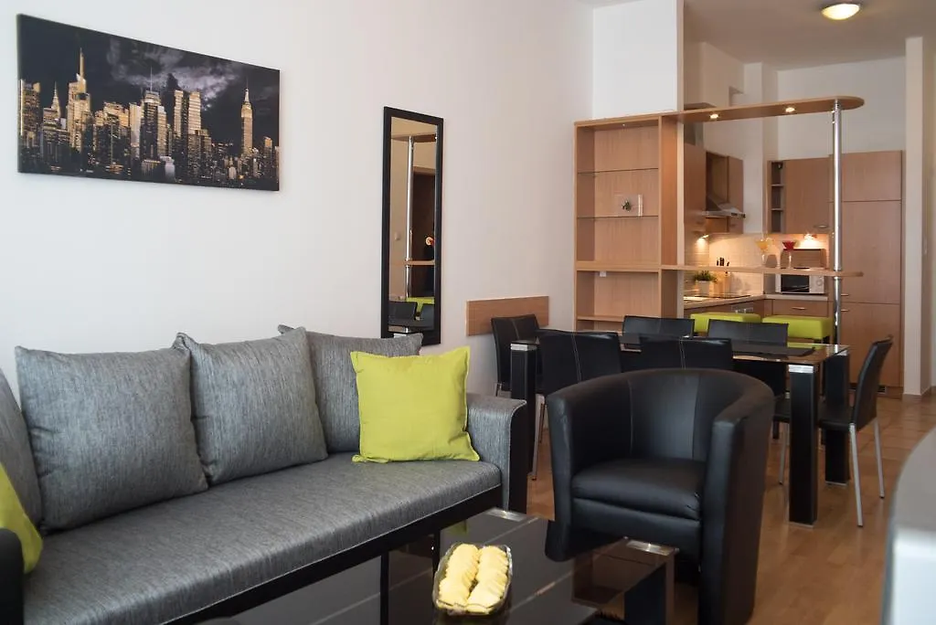 Apartment With Big Terrace Budapest