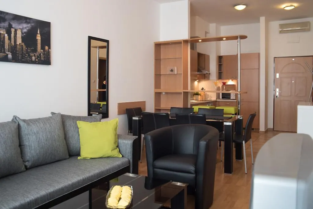 Apartment With Big Terrace Budapest