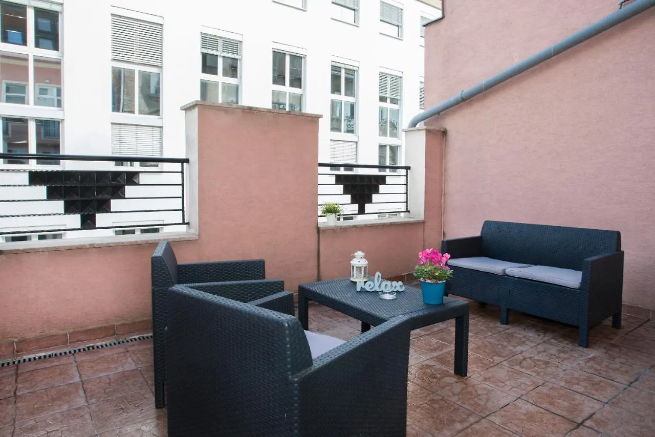 Apartment With Big Terrace Budapest Ungarn
