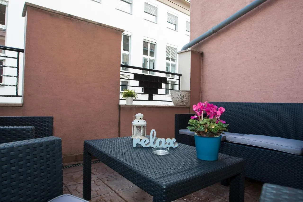 Apartment With Big Terrace Budapest