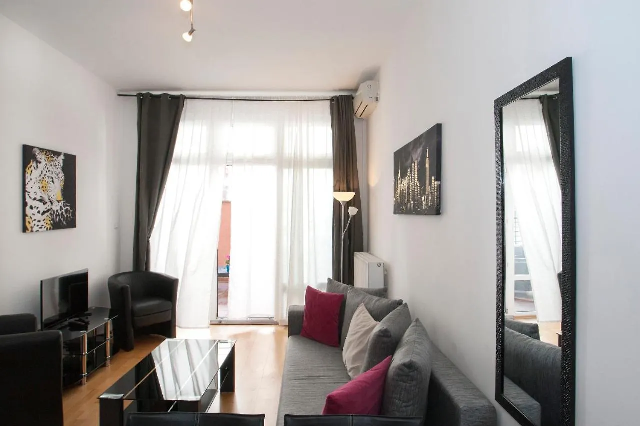 Apartment With Big Terrace Budapest 0*,